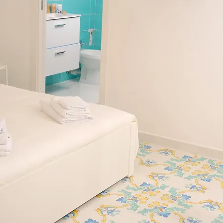 Vesuvius Bed & Breakfast *